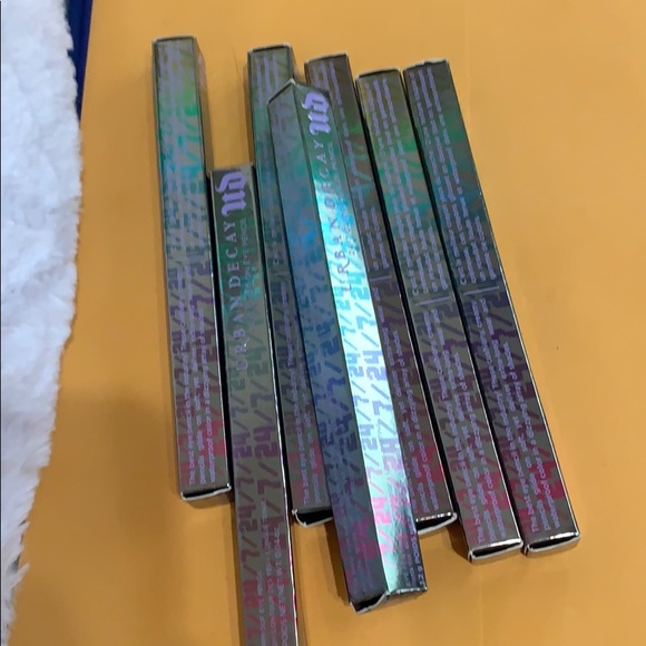 Urban Decay 24/7 glide on eyeliner pencil - Picture 2 of 2